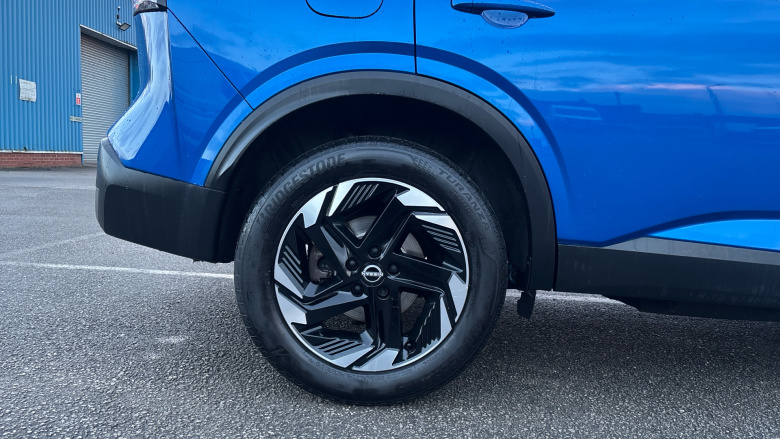 Nissan Qashqai 1.3 DiG-T MH 158 N-Connecta 5dr Xtronic Petrol Hatchback